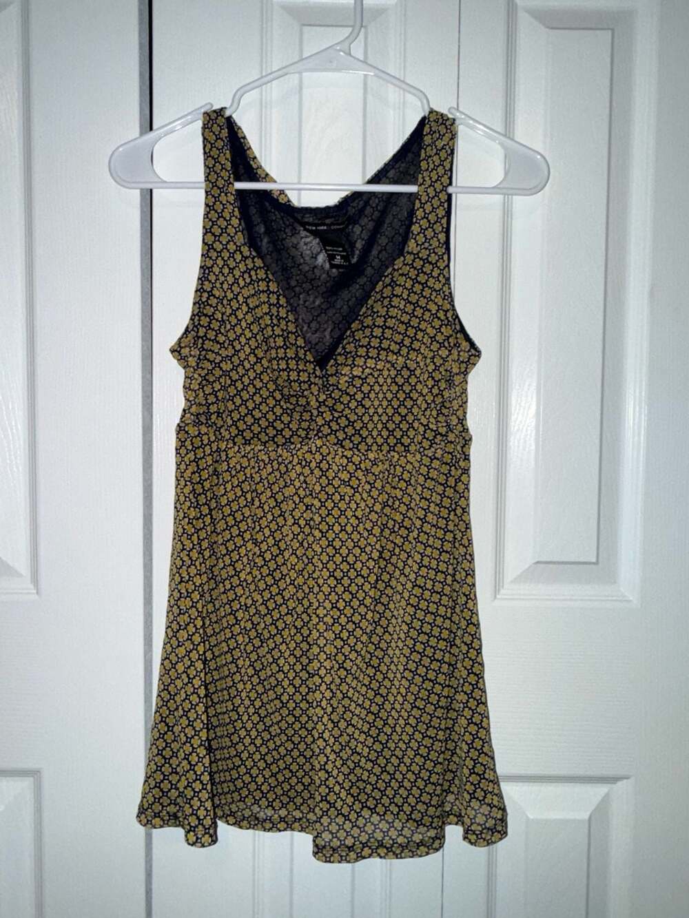 New York & Company Yellow and Black Floral Print Sleeveless Dress